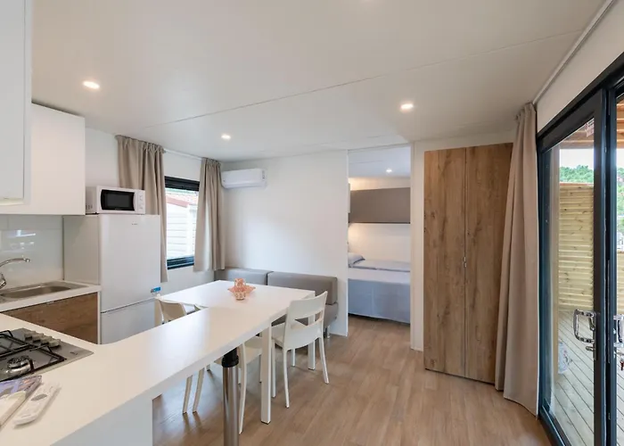 Dom wakacyjny Mare E Pineta-2 By Interhome *