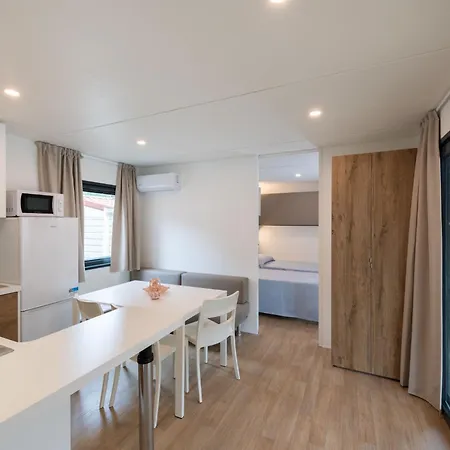 Nyaraló Mare E Pineta-2 By Interhome *